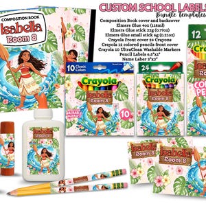 Puede incluir: Una colección de etiquetas escolares personalizadas con temática tropical y un personaje sosteniendo un remo. Incluye una cubierta para cuaderno, botellas de pegamento, cajas de crayones, lápices de colores, marcadores y lápices, etiquetados Isabella Room 8.