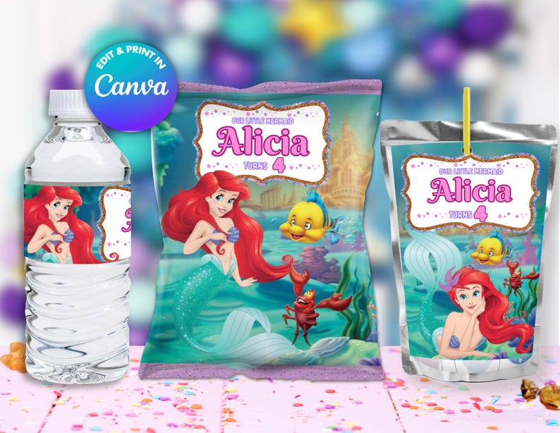 Pode incluir: Etiquetas de lembrancinhas de festa imprim&iacute;veis com Ariel, a Pequena Sereia. As etiquetas s&atilde;o projetadas para garrafas de &aacute;gua, caixas de suco e sacos de lanches. As etiquetas s&atilde;o rosa, roxo e azul com detalhes de brilho. As etiquetas apresentam Ariel, Linguado, Sebasti&atilde;o e um castelo. O texto nas etiquetas diz "Nossa Pequena Sereia Alicia Faz 4 Anos".