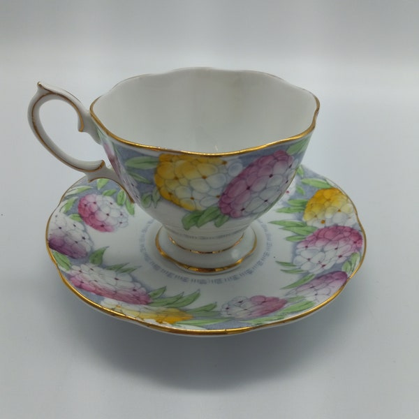 Royal Albert Candy Tuft Collectible Cup and Saucer Set, Floral Footed Vintage Design Bone China Gold Trim Made in England Teacup Saucer Set