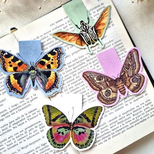 Insects Magnetic Foldable Bookmark, Butterfly, Moth, Beetle Witchy Dark Fantasy Bookmark, Reader Gift, Cute Entomology Gift