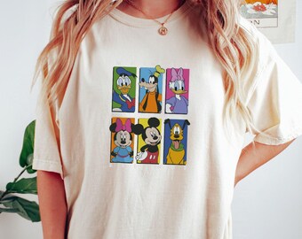 Camiseta unisex de viaje de vacaciones D1050 con fotografía grupal de Mickey y sus amigos de Disney, sudadera, regalo de cumpleaños familiar, camiseta para adultos y niños pequeños