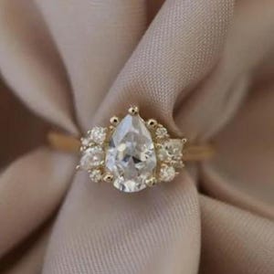 Pear Shape Cluster Diamond Ring, IGI Certified Lab Grown Diamond Engagement Ring, Muse Wedding Ring, Diamond Ring for Her, Anniversary Gifts