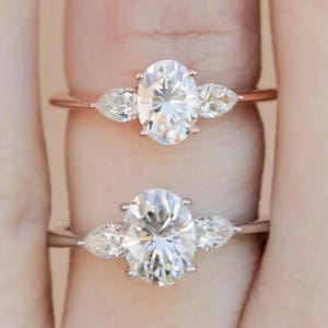 Oval Three Stone Engagement Ring, 1.0 CT - 2.0 CT Oval Lab Grown Diamond Ring, Side Pear Diamonds, White/Yellow/Rose Gold Ring, Wedding Ring