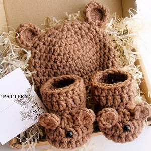 MODELLO ALL'UNCINETTO - Cappellino e scarpine da neonato a forma di orsetto, accessorio per foto, regalo per baby shower, taglie da neonato a 12 mesi