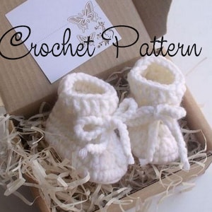 CROCHET PATTERN - Cute Baby Booties | Winter Shoes, Footwear | Shower Gift | Newborn Photo Prop | Easy Crochet Pattern | Sizes 0–12 Months