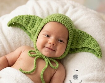 CROCHET PATTERN | Green Alien Bonnet, Baby Halloween Hat, Photo Prop, Shower Gift, PDF Download, Easy | Sizes 0–12 Months