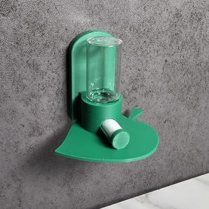 The oasis, Leaf Base, Water Station For Jumping Spiders, Mantises, Arboreal Insects, Magnetic, includes 2 water Wicks!