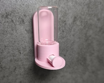 The Oasis, Water Station For Jumping Spiders, Mantises, Arboreal Insects, Magnetic, includes 2 water Wicks!