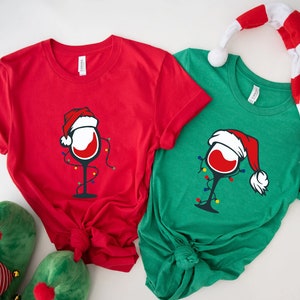 Camicia di bicchieri da vino di coppia di Natale, camicia di vino di Natale, camicia amante del vino, camicia di bicchiere di vino, felpa con cappuccio del vino, magliette natalizie per amanti del vino