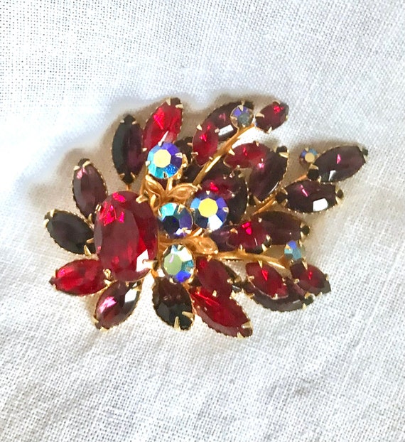 Vintage Red Rhinestone Brooch/Pin - image 1