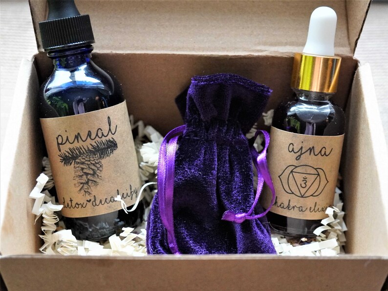 Pineal Detox & Third Eye Activation Kit Quantum DNA Upgrade Includes Two Formulas with Amethyst Quartz and Lavender Filled Velvet Pouch image 2