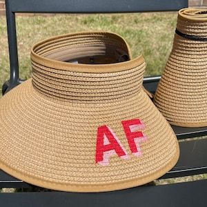 Monogrammed Straw Visor – Personalized Roll-Up Sun Hat for Travel, Bachelorette Trips, Bridesmaid Gifts, Girls Trip Accessories