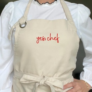 Yes Chef Apron – 100% Cotton Canvas Embroidered Cooking Apron – Gift for Foodies, Chefs, Home Cooks, and Kitchen Lovers, the Bear