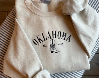 Embroidered Oklahoma Sweatshirt, Oklahoma sweatshirt, Oklahoma sweater, embroidered Oklahoma Sweatshirt women, cute Oklahoma crewneck