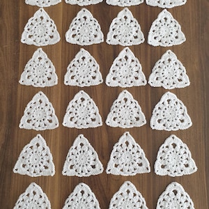 24 White Crochet Doilies: Small Triangle Appliques, Embellishments