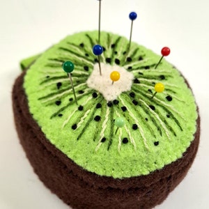 Kit de alfiletero de muñeca Kiwi