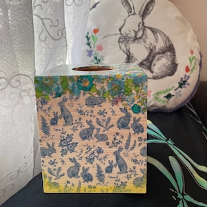 Decoupage wooden tissue box cover, Home Decor, Easter bunny