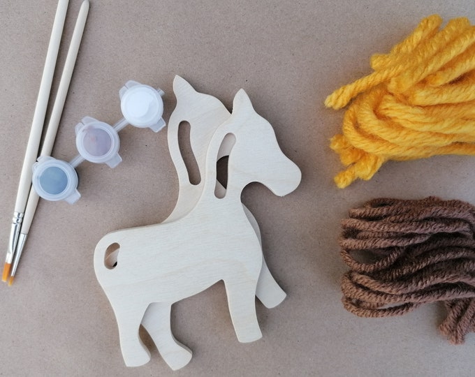 Montessori horse craft kids kit. Pony Kid Craft set, Paint, Brush and Yarns Included. Wooden Toy for Children. Parties and Gift Baskets