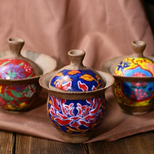 Vintage Style Pottery Gaiwan - Hand-Painted Rustic Teaware for Tea Lovers - Customizable Teapot