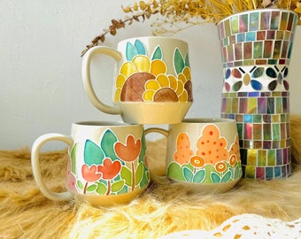 Taza de cerámica con estampado floral pintado a mano – Taza de café artística