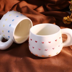Rainbow Heart Handmade Coffee Mugs, Personalized Ceramic Mug for Coffee Lovers, Custom Unique Design Cup with Home Decor zdjęcie 5