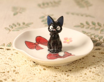 Porte-bagues en poterie chat noir 3D Kawaii, plateau porte-bijoux en céramique fait main, plateau à bijoux anime personnalisé pour vos accessoires préférés