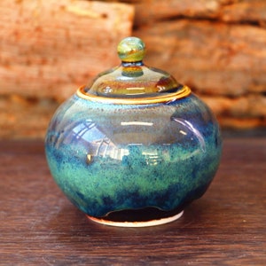 Handmade Pet Urn, Round Ceramic Pet Urn, Personalized Ceramic Pet Urn, Custom Pet Portrait Urn For Ashes, Pottery Keepsake Urn