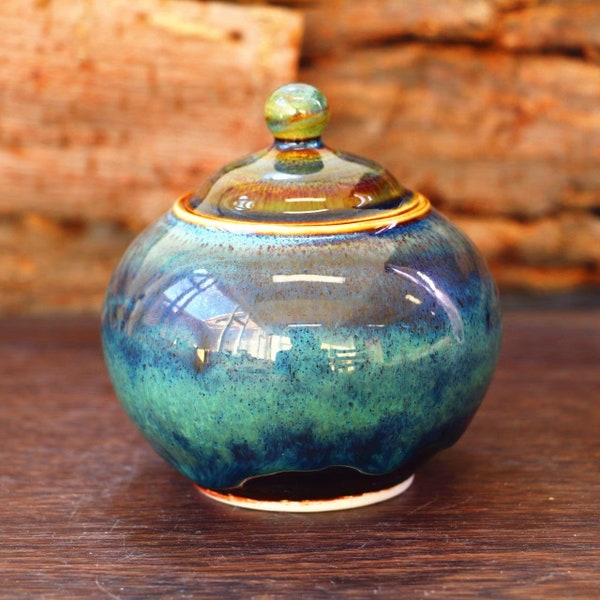 Handmade Pet Urn, Round Ceramic Pet Urn, Personalized Ceramic Pet Urn, Custom Pet Urn For Ashes, Pottery Keepsake Urn