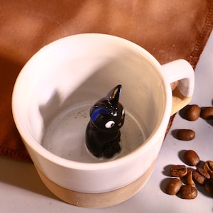 Leuk personage in koffiemok, gepersonaliseerde beker voor huisdierbeeldje, uniek valentijnscadeau, gepersonaliseerde aardewerkmok voor hartverwarmende momenten