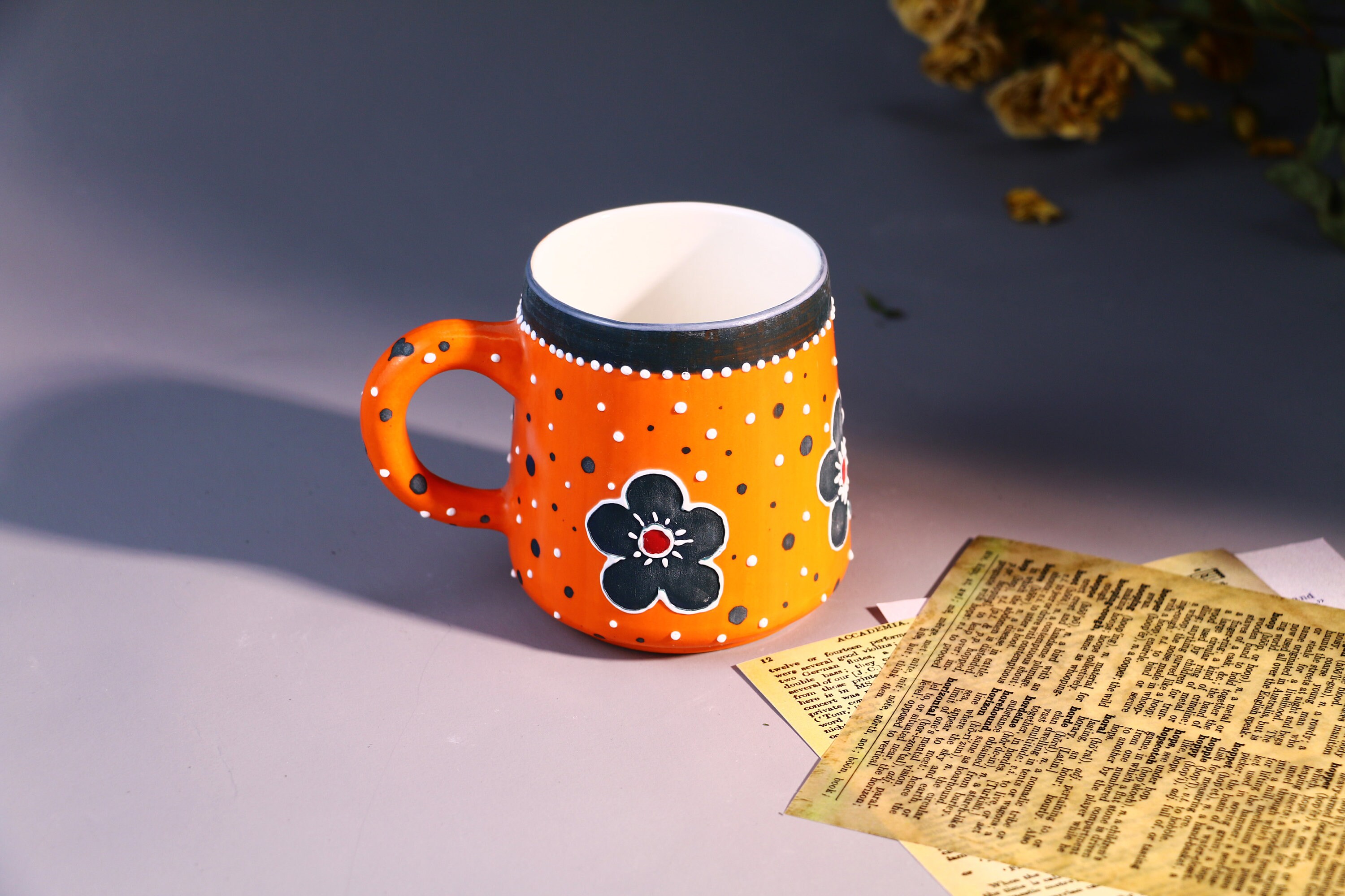 手描き陶器カップ 青とオレンジ花柄 il_fullxfull.5782586108_d8ac.jpg