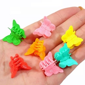 24pcs Butterfly Mini Hair Claw Clips Clamps Plastic Small Hair Clips Mixed Candy Colour Womens Girls Accessories