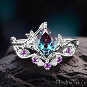 Pear Alexandrite Engagement Ring Sets Art Deco Ring Bridal Sets White Gold Vintage Leaf Ring Promise Ring Colour Changing Stone For Women