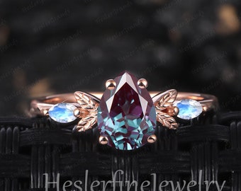 Pear Alexandrite Engagement Ring Rose Gold Leaf Promise Ring Colour Changing Stone June Birthstone Art Deco Ring Handmade Jewelry Gifts