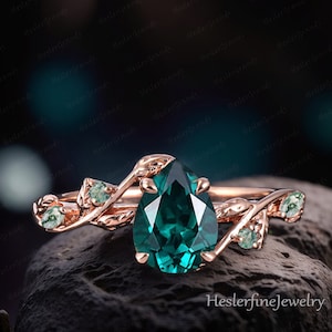 Bague art déco poire émeraude bague de fiançailles or rose inspirée de la nature bague de mariée feuille bague de promesse bague de pierres précieuses vertes femme