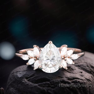 Vintage Pear Shaped Moissanite Engagement Ring Rose Gold Cluster Diamond Engagement Ring Unique Wedding Ring Bridal Ring Anniversary Ring