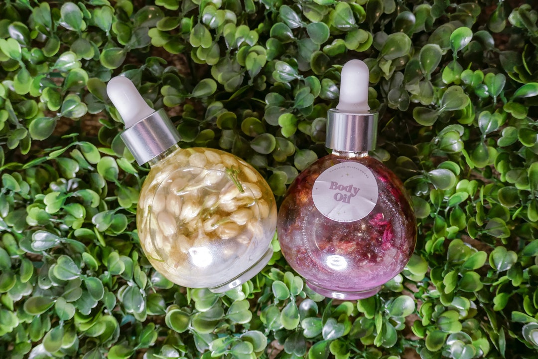 Shimmer Dry Body Oil With Dried Flowers Massage Oil Body Serum Body Spray Scented Body Oil After