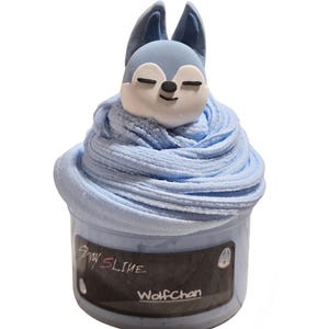 Wolfchan Kpop スライム、クラウドクリームスライムの質感、ASMR ギフト、子供向けギフト、DIY クランチースライム、楽しいギフト、Kpop 愛好家へのギフト、Kpop スライム