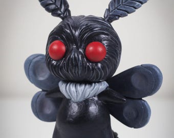 Motte / Mottenkreatur / Motte / Mottenmann Figur / Mothman Kunst / Cryptid / Cryptids / Mythen / Folklore