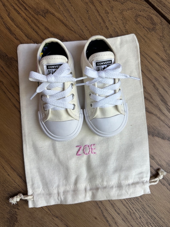 White converse sales infant size 5