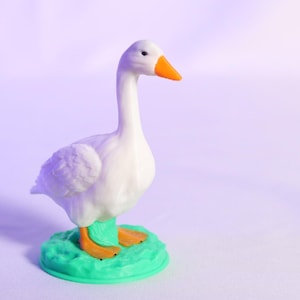 Desk Goose Sculpture Unique Animal Decor Ideal Gift for Office and Home