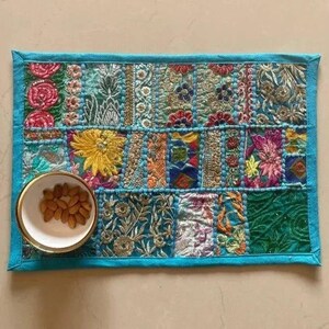 Vintage Patchwork Platzsets | Handgemacht Baumwolle Esstisch Dekor | Rustikale Küche gesteppte Tischsets | Verschiedene Größen erhältlich Tischsets.