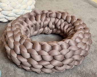 Chunky knit wreath, various sizes and colors, decoration, hand-knitted, Easter, spring