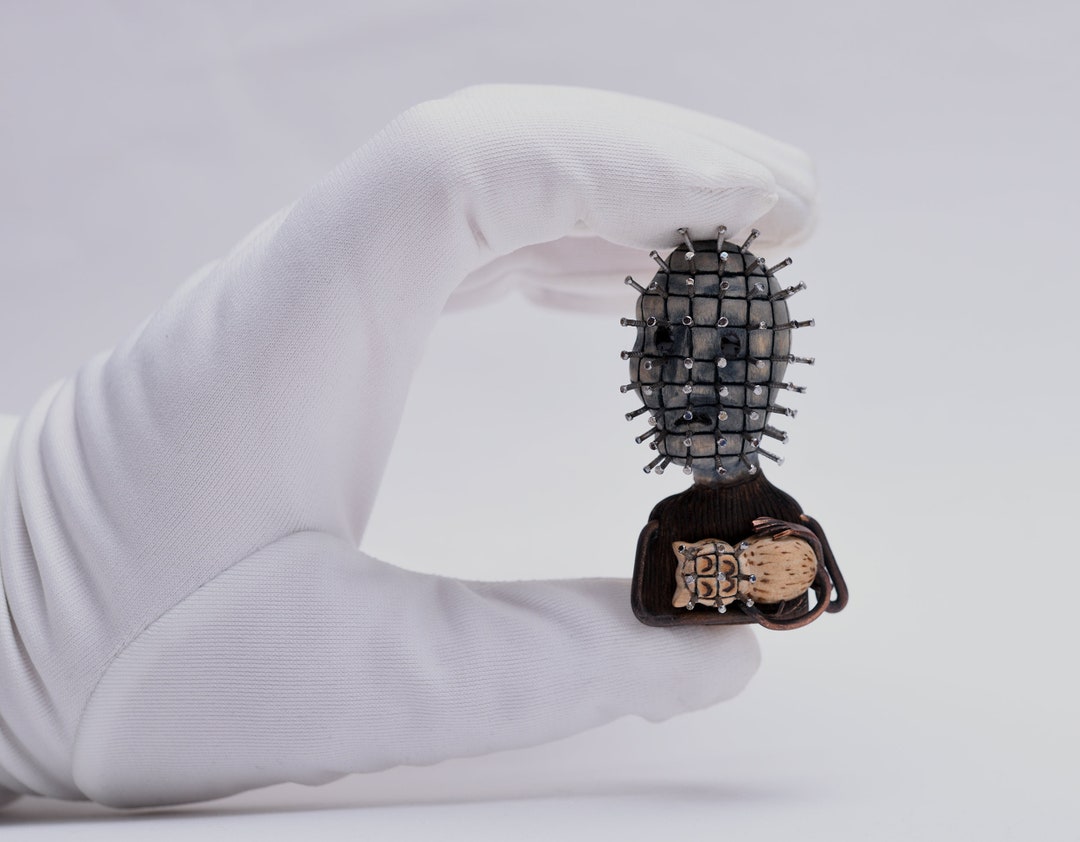 Metal Brooch Hellraiser, Pinhead, Movie Horror Brooch, Pinhead With Cat ...