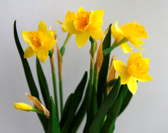 Yellow mini daffodils in pot, Cold porcelain narcissus flowers, Polymer clay flower, Cute gift for Mum, Real touch small daffodils