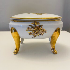 Vintage lidded trinket box