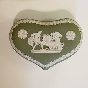 Vintage Wedgwood Trinket Box