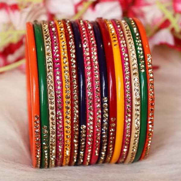 Multi Color Lakh Bangles Set De 16 Bangles Lac Bangles Mariage Couleur Personnalisée Avec Golden Kundan Travail S’il vous plaît Soutenir