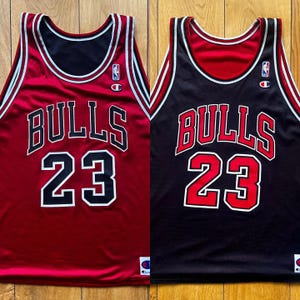 シカゴ・ブルズ 7番 Champion ジャージ シカゴ・ブルズ 7番 Champion ジャージ - メルカリ
