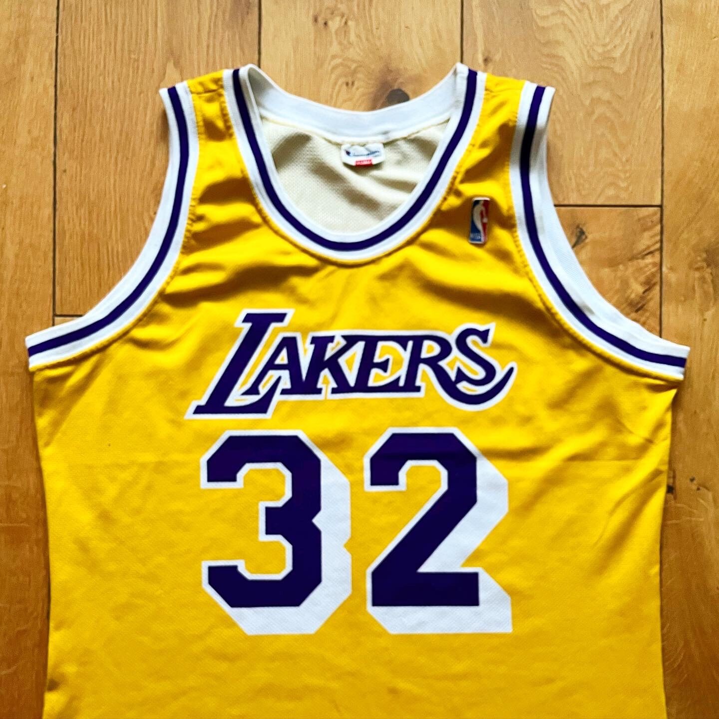 1991-92 yellow LA Lakers Champion Magic Johnson #32 basketball