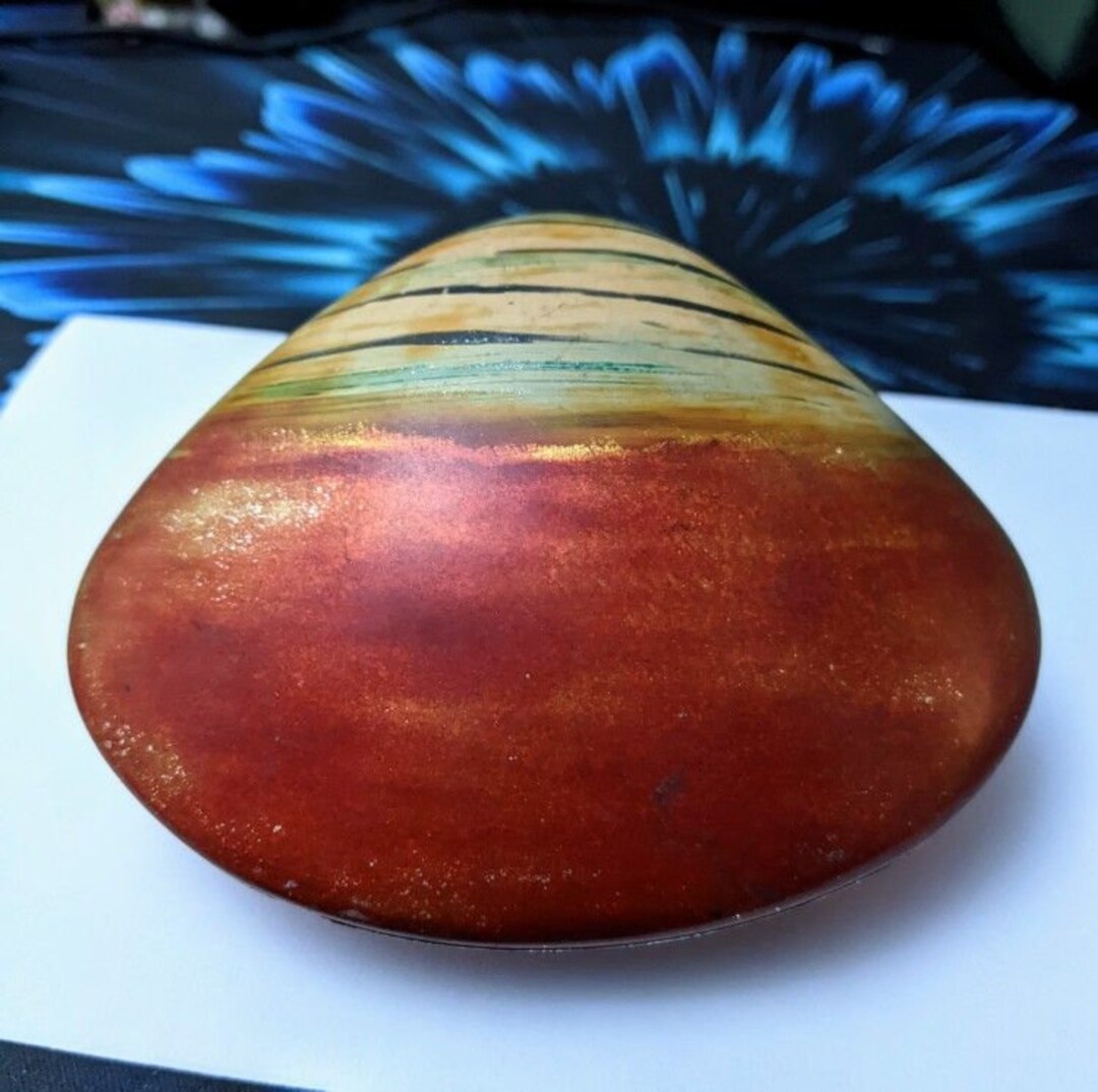 Vintage Lacquer Clam Shell Trinket Box in Good Condition Etsy